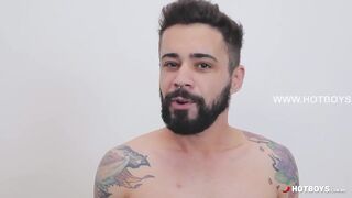 Latin Amerikai faszit basszák a hatalmas farkú barna pasik
