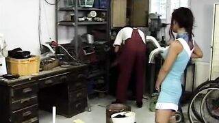 Mónika a Kokeró bige