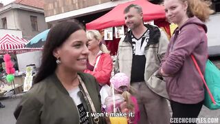 Barátnők lecumiztatva és megkúrelva