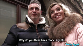 Public Agent - Vicky Love más srác pöcsén lovagol