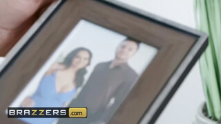Brazzers - Ava Addams a férje haverjával közösül