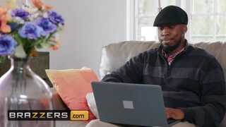 Brazzers - Ember Snow és a néger káró