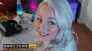 Brazzers - Nicolette Shea élvezi ha durván basszák