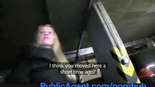 PublicAgent - Bella Karina a hatalmas kannás világos szőke