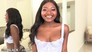 AllBlackX - Noemie Bilas a cuki fekete lány