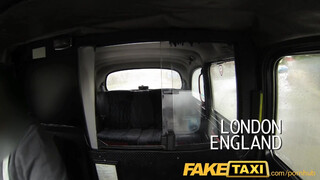 FakeTaxi extra szőrös pinájú litván kisasszony