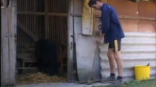 Vidéki érett nő hátsó bejáratba rakva