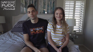 Dögös kicsike 18 éves tini hölgyemény megdöngetve - Hot Guys Fuck