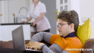 Private-com - Alice Wayne a nagy mellű szobalány