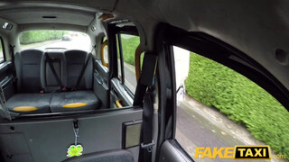 Fake Taxi - Óriás cickós milf megdöngetve