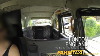 FakeTaxi - Victoria Summers dug a hátsó ülésen