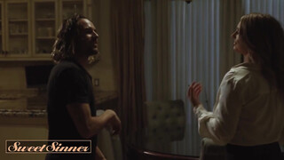 Family Sinners - Kayley Gunner a hatalmas tőgyes nevelő anya