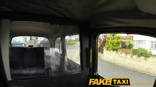 FakeTaxi - egy gyönyörű irodista picsa