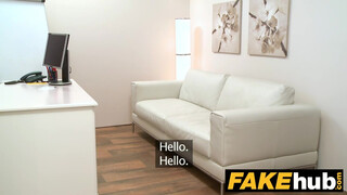 Fake Agent - hatalmas keblű ázsiai lány
