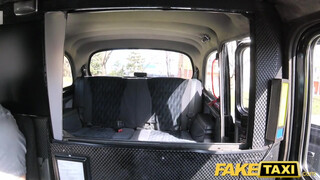 Fake Taxi  - ez a kiscsaj csak a kőkemény kárót szereti