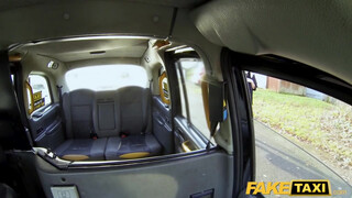 Fake Taxi - Victoria Summers megkúrelva a taxiban