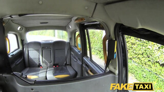 Fake Taxi - Eva Johnson szereti a hatalmas pélót