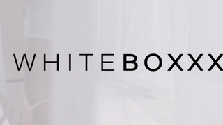 WhiteBoxxx - Jia Lissa és Sabrisse bombázó orosz csajok egymással foglalkoznak