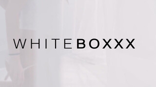 WHITEBOXXX - egyszerűen rám mászott ez a bomba kiscsaj