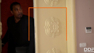 Anissa Kate a örömrúd szerető titkárnő