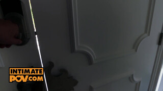 Lily Love a méretes fenekű milf - itsPOV