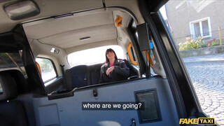 Fake Taxi - Tetovált olasz picsa megrakva