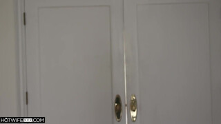 HotwifeXXX - ez a örömrúd sokkal nagyobb mint a férjemé