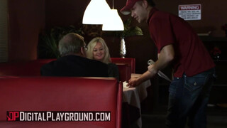Digital Playground - Jesse Jane és a pizzafutár