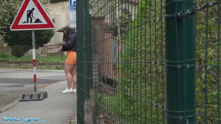 Public Agent - Csöcsös kolumbiai nőci felszedve