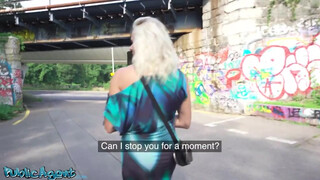 Public Agent - Brittany Bardot a parkban megkefélve