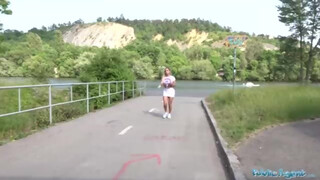 Public Agent - Hatalmas tőgyes szép seggű kisasszony