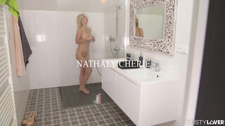 Nathaly Cherie picsája és hátsója is megkefélve