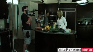 Digital Playground - Riley Steele a nimfomán világos szőke spiné