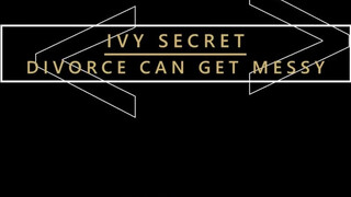 Karups - Ivy Secret a hatalmas csöcsű izgató milf