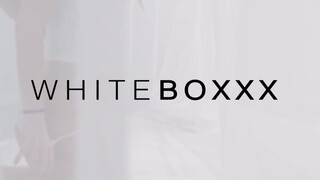 WhiteBoxxx - Bunny Love a vékony magyar kokeró picsa