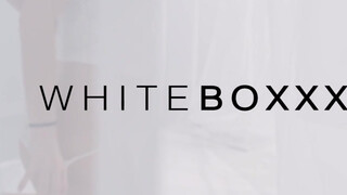 WhiteBoxxx - Fiatal bulát ketten dugnak meg
