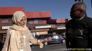 Nadia Ali a dögös arab spiné