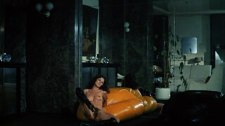 Prostitution Clandestine (1975) - Teljes retró szexvideó